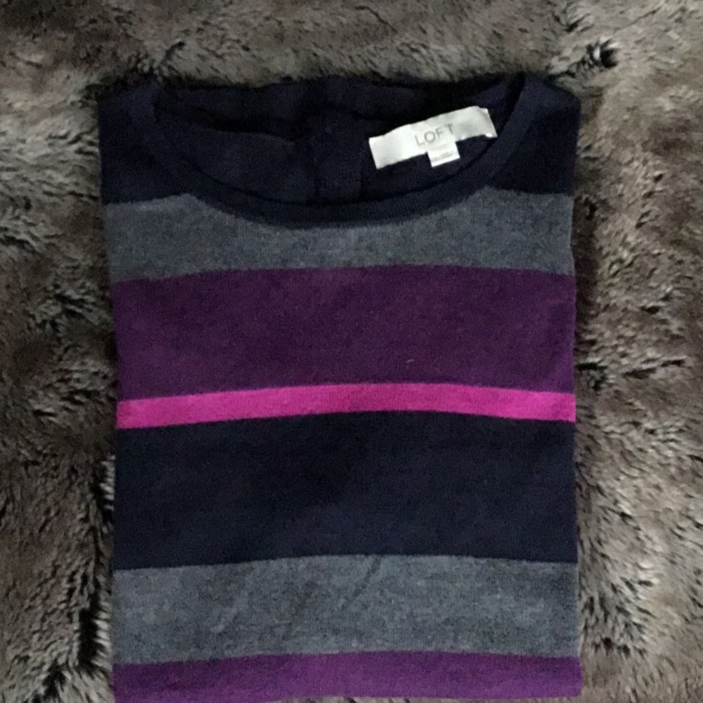 Fine gauge wool/poly/cotton top